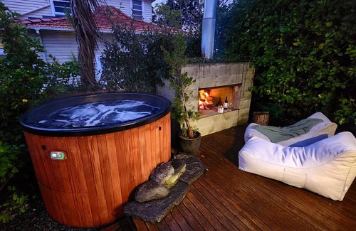 Saint Johns Maison | Perfect location - Long or short-term stay!