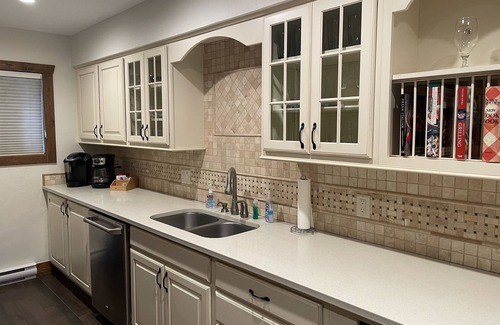 Historic District Copropriété | Perfect location off 4 o'clock run, Walk to Mainstreet, Ski-In, Shared Hot Tub