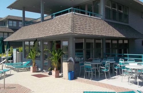 Beach Haven Copropriété | Perfect location! Steps to the sea, sand and pool-Oceanfront condo!