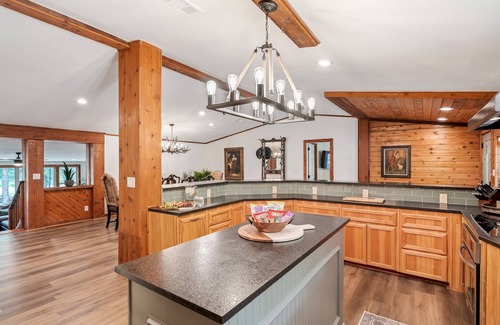 Van Zandt County Maison | Perfect Paradise! Hot Tub | Nature | Kayaks