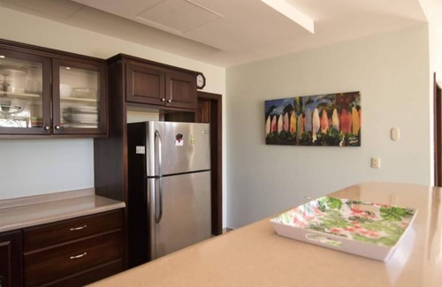 Playa Hermosa Maison | Fabulous Family Style Home - Walking distance from Hermosa Beach - Casa de Gigi