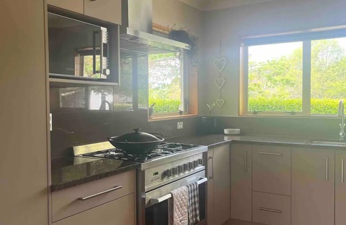 Tauriko Maison | Perfect retreat - 5 bedroom home with pool and spa