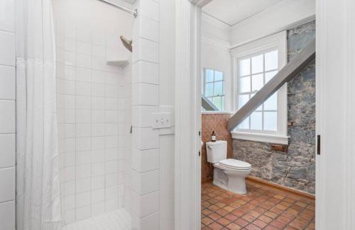 Santa Rosa Appartement | Perfect Santa Rosa Escape at Historic Stonehouse!