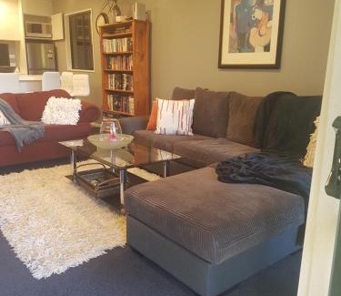 Moetapu Bay Maison | Perfect Small Bay Peaceful Beach. Great Fishing Boating Oysters