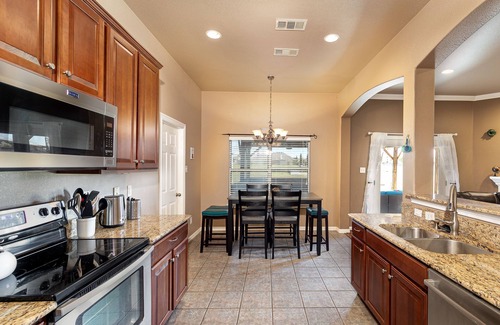 Forney Maison | Perfect Stay in Ranch-like House with Huge Backyard!
