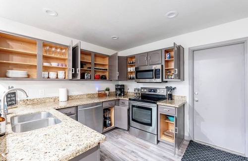 Mesa Maison | Perfect Staycation ~ Pet Friendly ~ Fire Pit ~ BBQ