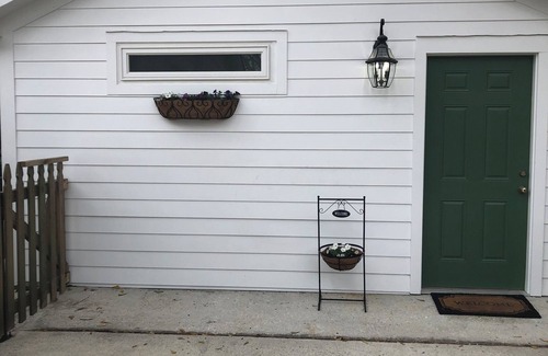 Old Village Appartement | Perfect studio for travel or work! 5 minutes to the beach!