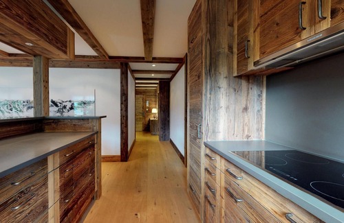 Sankt Moritz-Bad Appartement | Cet appartement luxueux répond au style de vie montagnard d'aujourd'hui