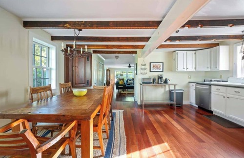 Rhinebeck Maison | Perfect upstate home in Rhinebeck w/low fees
