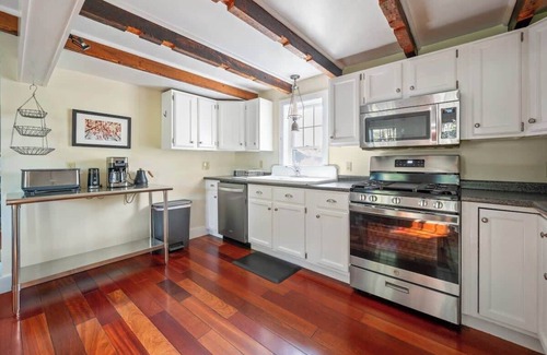 Rhinebeck Maison | Perfect upstate home in Rhinebeck w/low fees