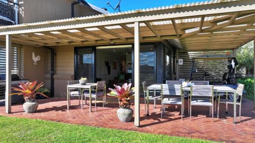 Salamander Bay Appartement | Perfect weekend getaway plus golf at your doorstep