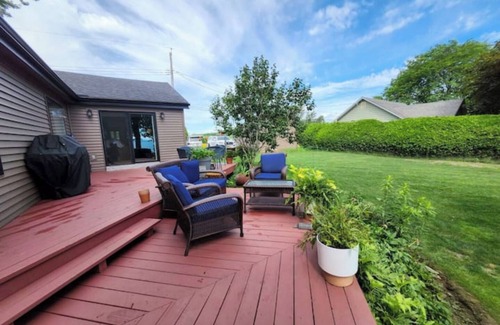 Plattsburgh Maison | Perfectly Found on the lake