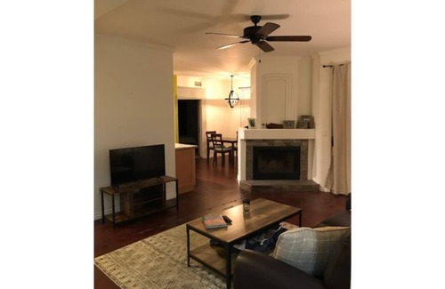 Security Acres Copropriété | Perfectly located condo just south of Old Town