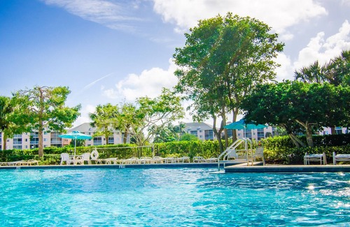 Jupiter Villa | Chalet de plage rénové parfaitement situé avec toutes les commodités