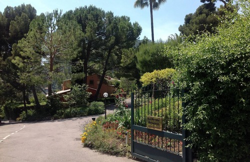 Eze Villa | PARFAITEMENT SITUÉ - Vue imprenable et très proche de la plage