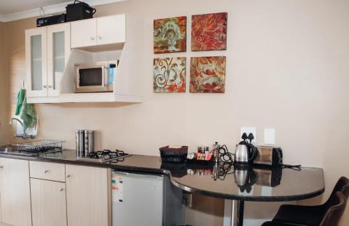Secunda Lit Et Petit-Déjeuner | Perfek Stay Guesthouse