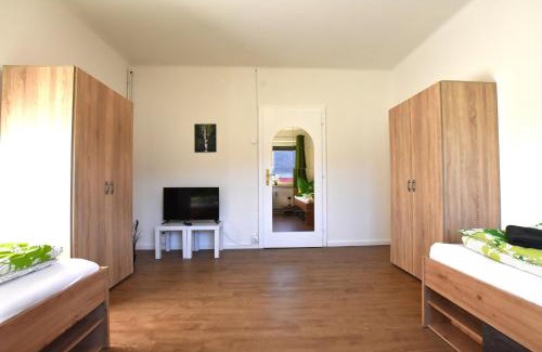 Straßgang Appartement | Perfekt Für Gruppen, 5 Einzelbetten
