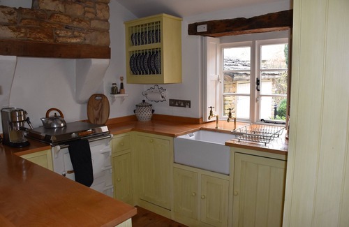 Lower Slaughter Cottage | Chalet d'époque situé dans un cadre idyllique au bord d'une rivière, dans le premier village des Cotswolds