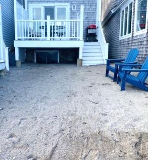 Ogunquit Maison | Perkins Cove Oceanfront Cottage