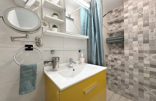Cuatro Caminos Appartement | Peron Studio 8