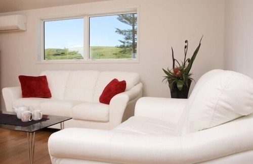 Whangarei Heads Appartement | Hébergement personnalisé, boutique, en bord de mer.
