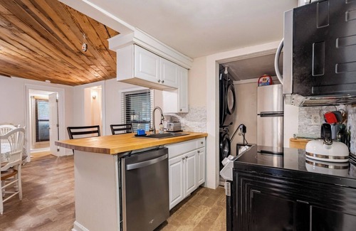 Cary Maison | Pet-Friendly 2BR Ranch w/ WiFi & Parking by RTP