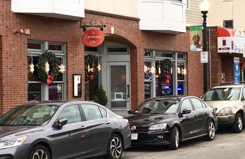 West Street - River Street Maison | ~*Pet Friendly 30min to Downtown*~ THE BOSTONIAN