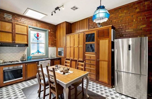 Essendon Maison | Pet Friendly 5 bedroom historical home with unheated pool.