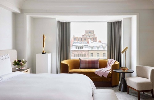 Back Bay East Hôtel | Pet-friendly Accommodation with Scenic Views! Short Walk to Frieda Garcia Park