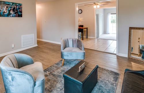 Albany Maison | Pet-Friendly Albany Home ~ 3 Mi to University!