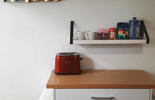 West New York Appartement | Pet Friendly Apartment minutes from NYC!