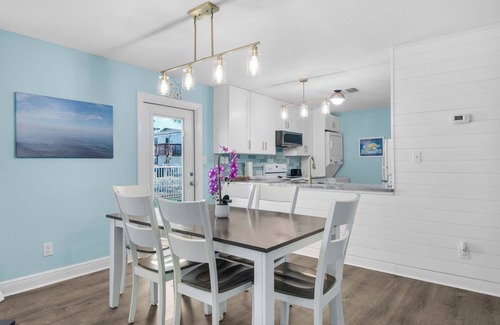 Sugar Beach Copropriété | Pet Friendly 🐶 Beachview 102 - Flaming Sunrise 🌅