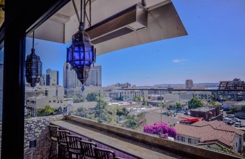 Little Italy Hôtel | Pet-Friendly Boutique King Room Near County Trolley, Zoo and Harbor Views