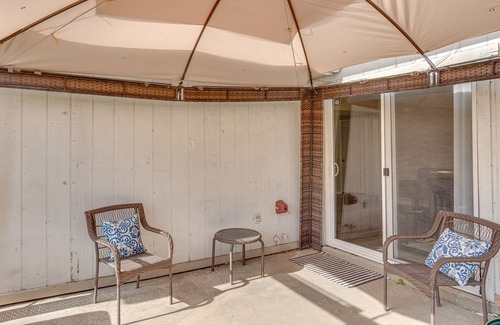North Central Carrollton Maison | Pet-Friendly Carrollton Home w/Fenced Backyard!