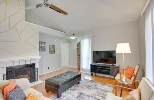 North Central Carrollton Maison | Pet-Friendly Carrollton Home with Fenced Backyard!