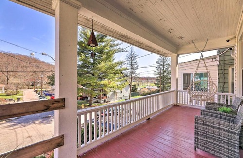 Kenton Vale Maison | Pet-Friendly Covington Retreat with Fenced Yard