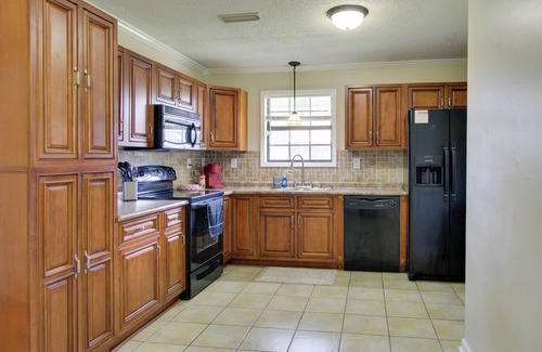 Daleville Maison | Pet-Friendly Daleville Home: 3 Mi to Fort Novosel!