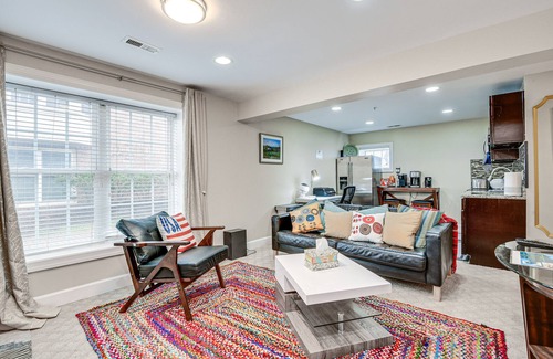 Colesville Copropriété | Pet-Friendly DC Area Condo w/ Yard!