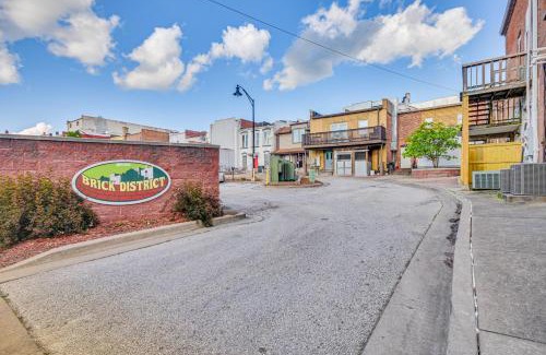 Fulton Appartement | Pet-Friendly Downtown Fulton Apt with Smart TV!