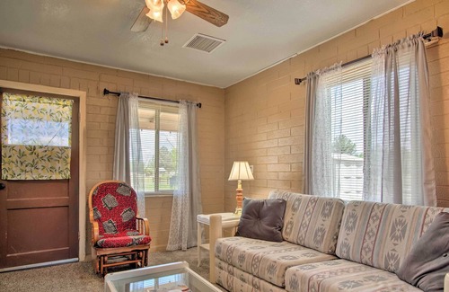 Elfrida Maison | NEW! Pet-Friendly Elfrida Home w/ Porch & Fire Pit