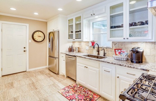 Fort Stockton Maison | Pet-Friendly Fort Stockton Vacation Rental w/ Yard