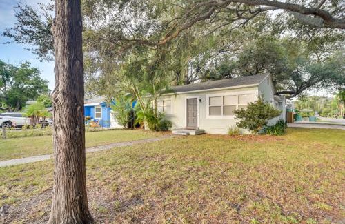 Bayview Maison | Pet-Friendly Gulfport Home Walkable Location!