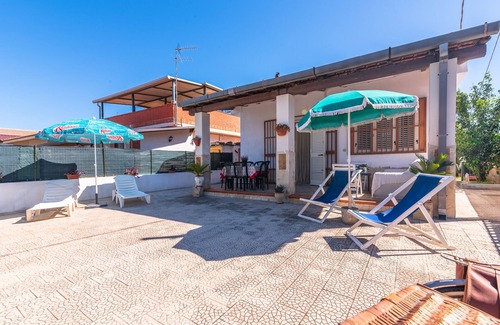 Agnone Bagni Maison | Maison de vacances "Casa Nico" près de la mer, avec terrasse et sans animaux.