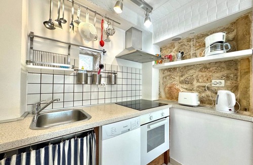 Brzac Maison | Pet-Friendly Holiday Home Lara with Pool and Sea view - excellent choice for a relaxing family getaway