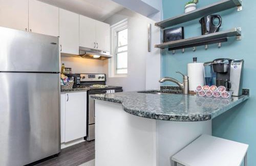 Centretown West Appartement | Pet-Friendly Home Near Chinatown & Little Italy