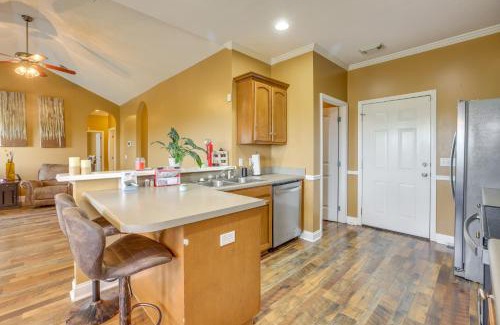 Moundville Maison | Pet-Friendly Home with Fenced Backyard in Moundville