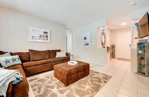Palm Harbor Maison | Pet-Friendly Home with Pool in Palm Harbor!