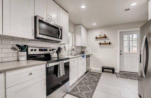 Barnum Maison | Pet Friendly I W Denver Bungalow I Near Meow Wolf