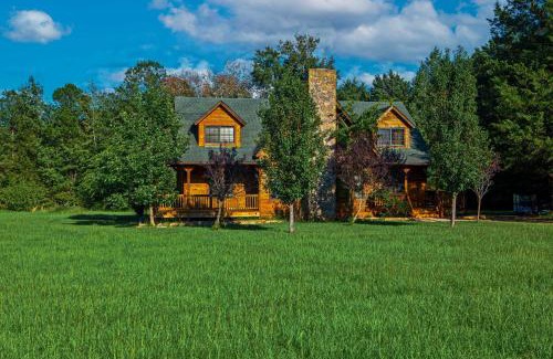 Jefferson Maison | Pet-Friendly Jefferson Home Near Lake O the Pines