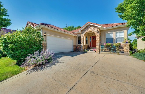 Longmont Maison | Pet-Friendly Longmont Home w/McIntosh Lake Access